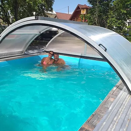 Vila Pri Váhu Casa de hóspedes